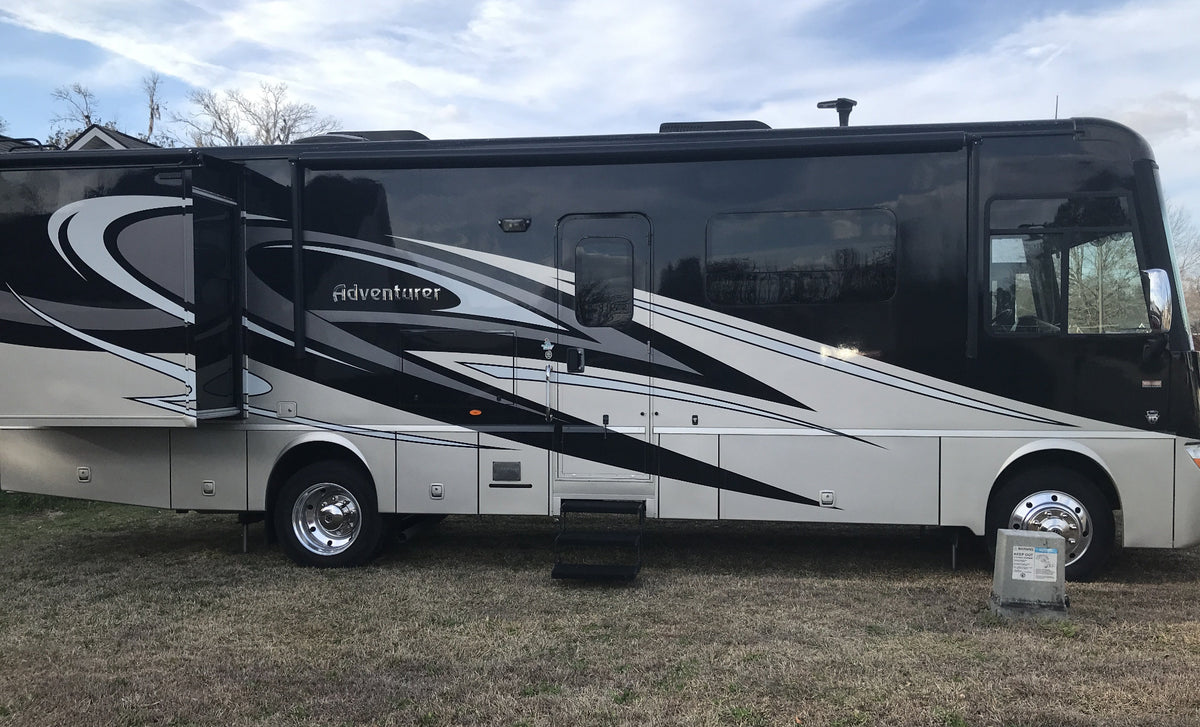 LoLa our Rv